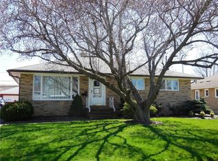 8705 Biddulph Rd, Brooklyn, OH 44144