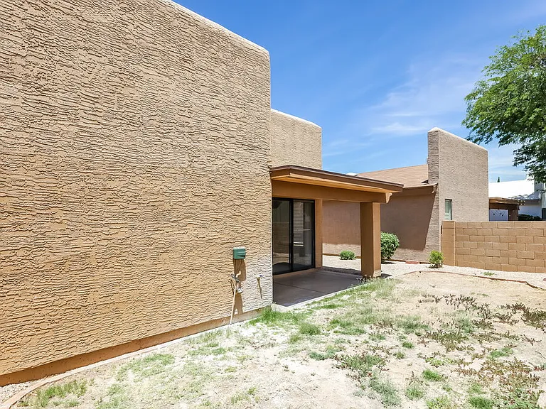 4517 E Rosemonte Dr — Photo 16