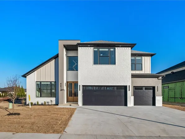 4413 S 88th St, Bentonville, AR 72713