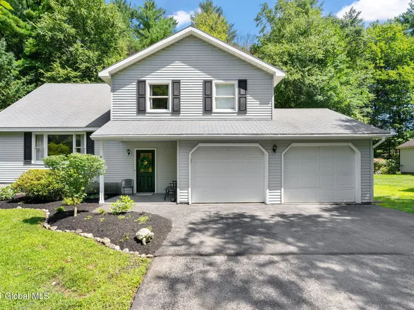 67 Meadow Rue Place, Malta, NY 12020