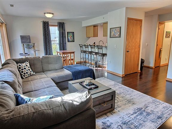 3rd image of 1010 Gammon Ln APT 1