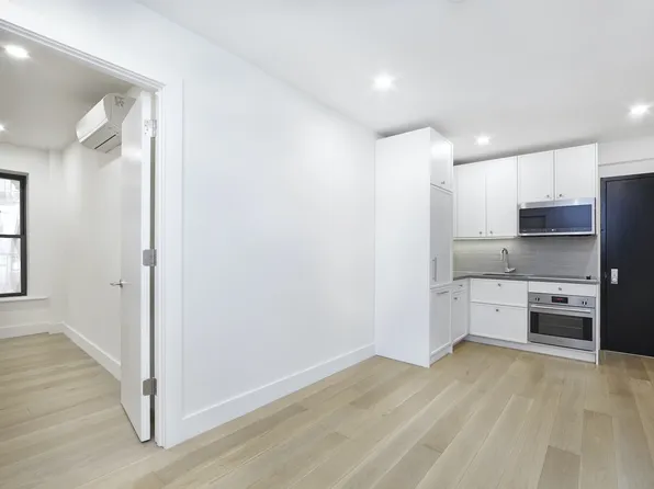 236 West 10th Street image 2 of 4