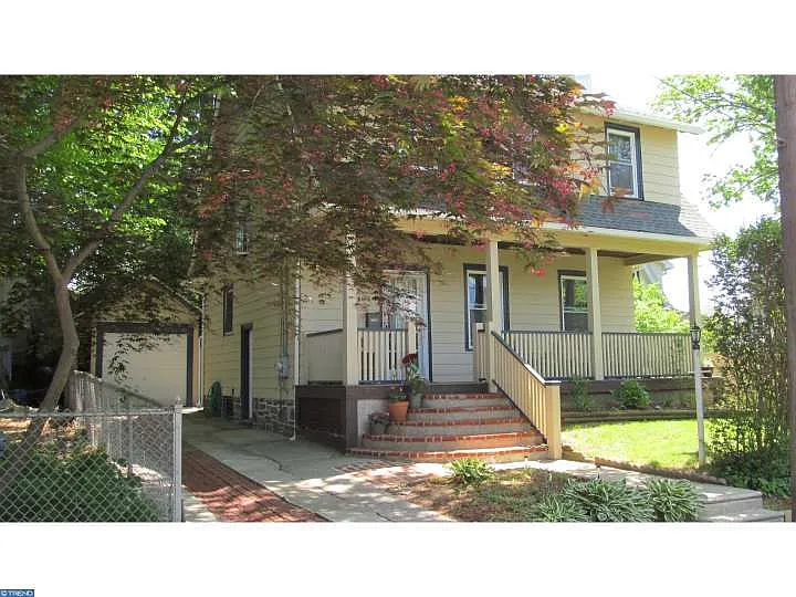 305 S Fairview Ave photo 1