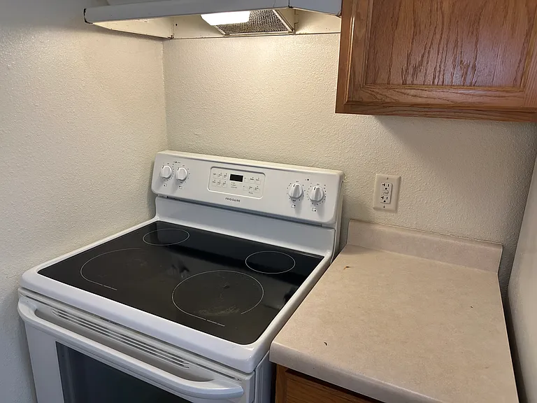 1314 W Pasewalk Ave #15 — Photo 8