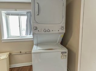 502 Cypress St APT 6, Throop, PA 18512