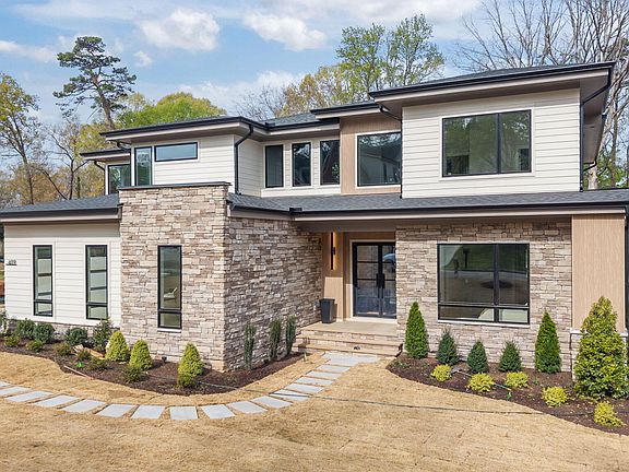 3rd image of 4119 Rockingham Dr