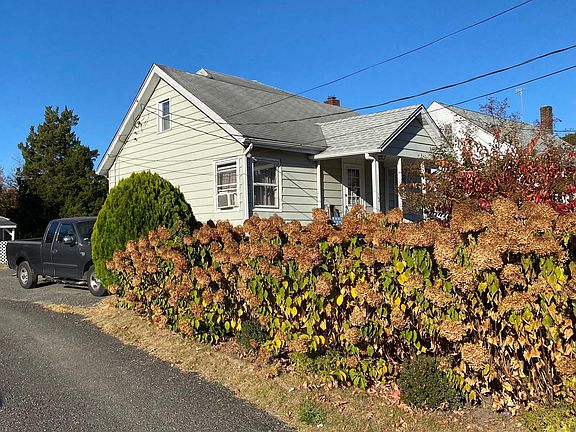 2nd image of 10 Highland Ave