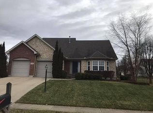 9110 Middleridge Dr, Springboro, OH 45066