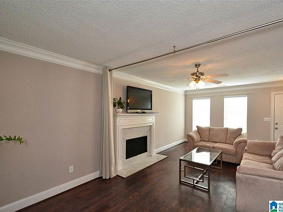 3rd image of 109 Magnolia Cir