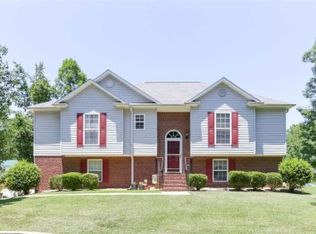 265 Wooden Trace Cir, Springville, AL 35146