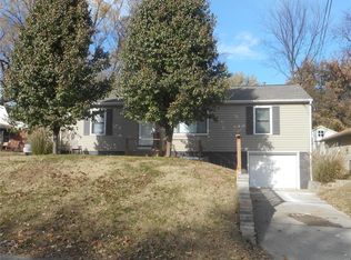 9555 Flora Ave, Saint Louis, MO