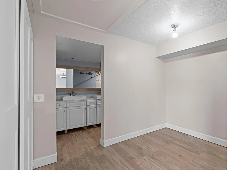 1405 14th Ln — Photo 11