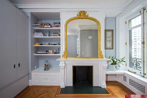 Sold by Douglas Elliman | media 10