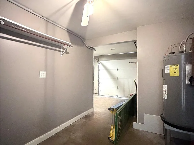 618 Sulphur St — Photo 21