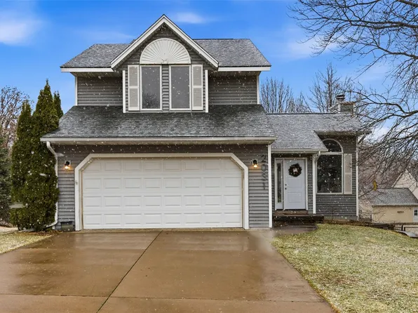 2031 N Ridge Dr, Coralville, IA 52241
