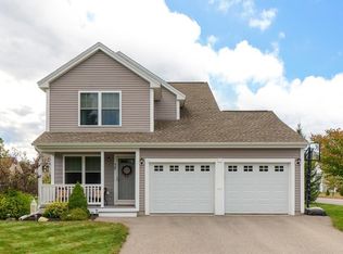 12 Winslow Ct, Pepperell, MA 01463