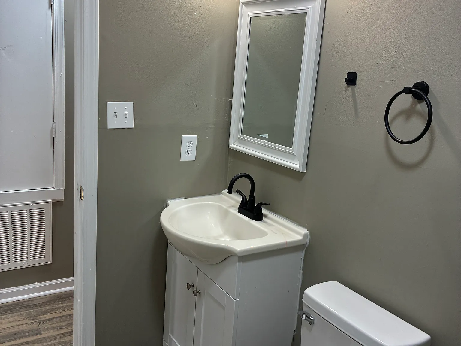 5882 Aftonshire Dr — Photo 3