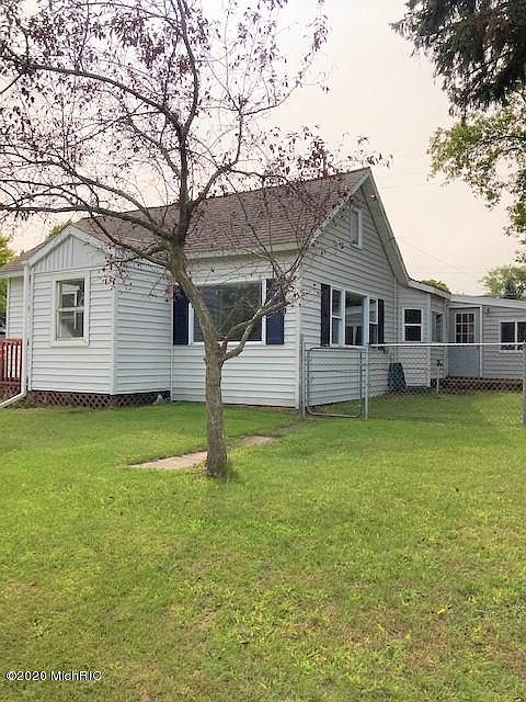 1st image of 606 1st St