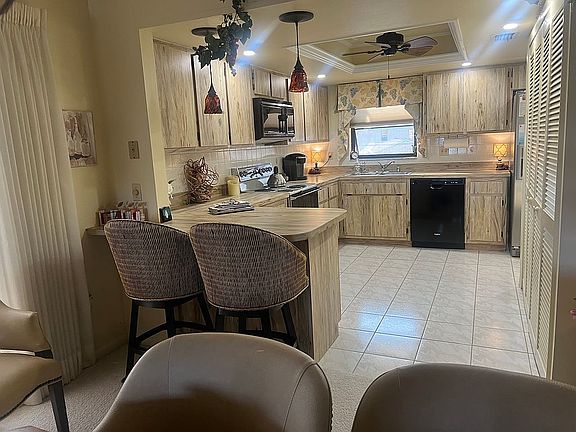 2nd image of 15490 Moonraker Ct #412