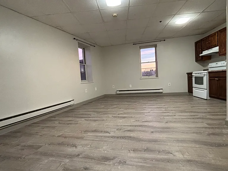 70 Baldwin St #303 — Photo 4