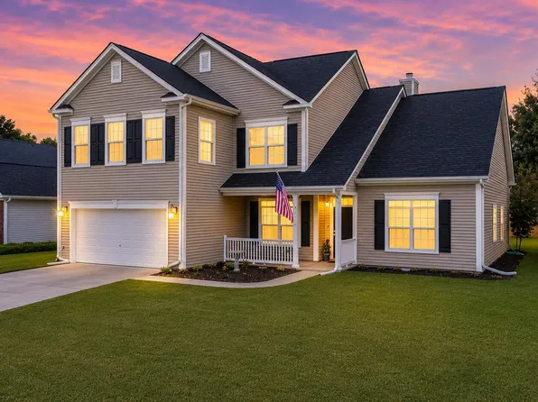 135 Corral Cir, Summerville, SC 29485