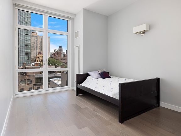 5th image of 305 E 51st St APT 8F