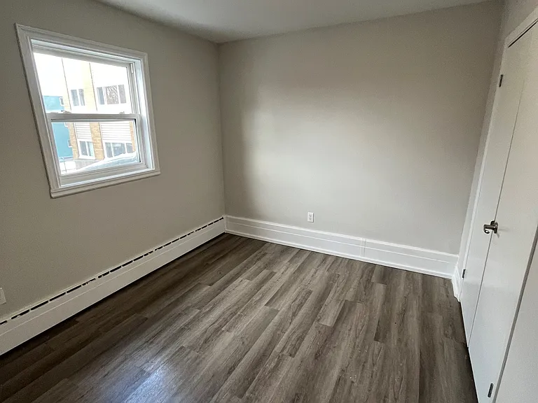 89 Pinecrest Dr #3 — Photo 3