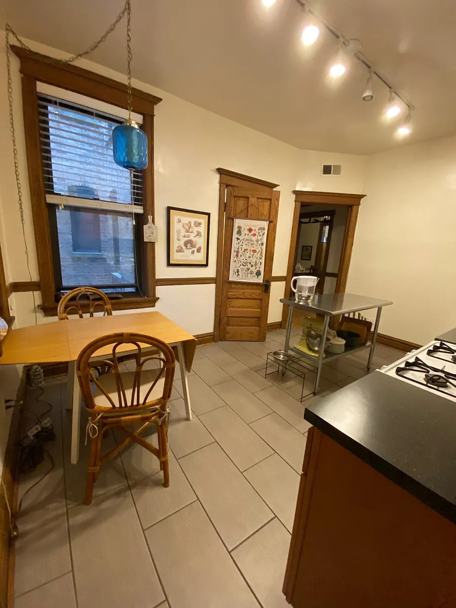 Building Photo - 3004 W Palmer Blvd #1