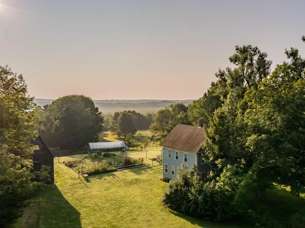 538 Augusta Road, Belgrade, ME 04917
