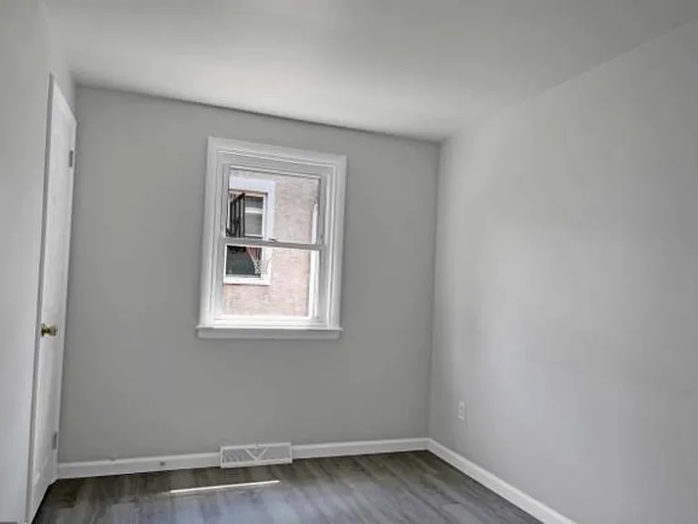309 Montgomery Ave #A — Photo 5