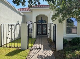 10535 Bear Creek Dr, Laredo, TX 78045