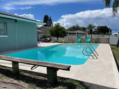8705 Palisades Dr, Tampa, FL, 33615