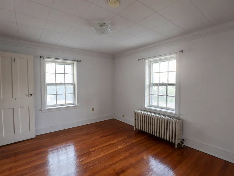 16 John St #3 — Photo 10