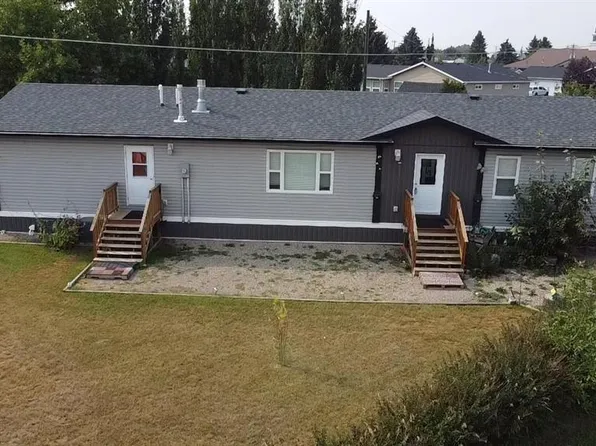 421 SE Main St, Champion, AB T0L 0R0