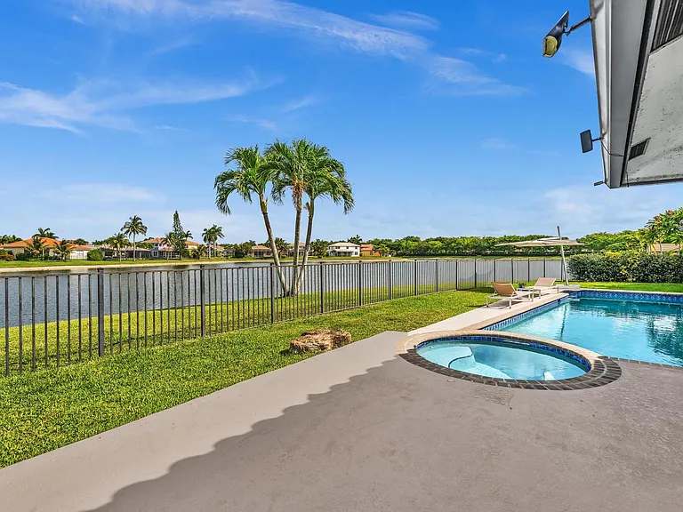 12502 Baywind Ct — Photo 44