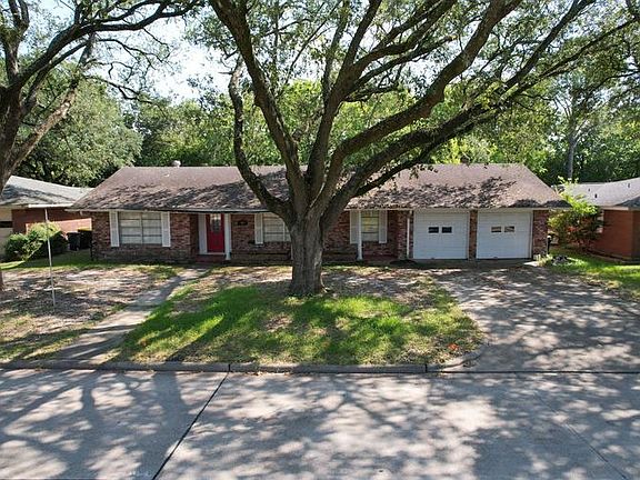3rd image of 707 Fleetwood St