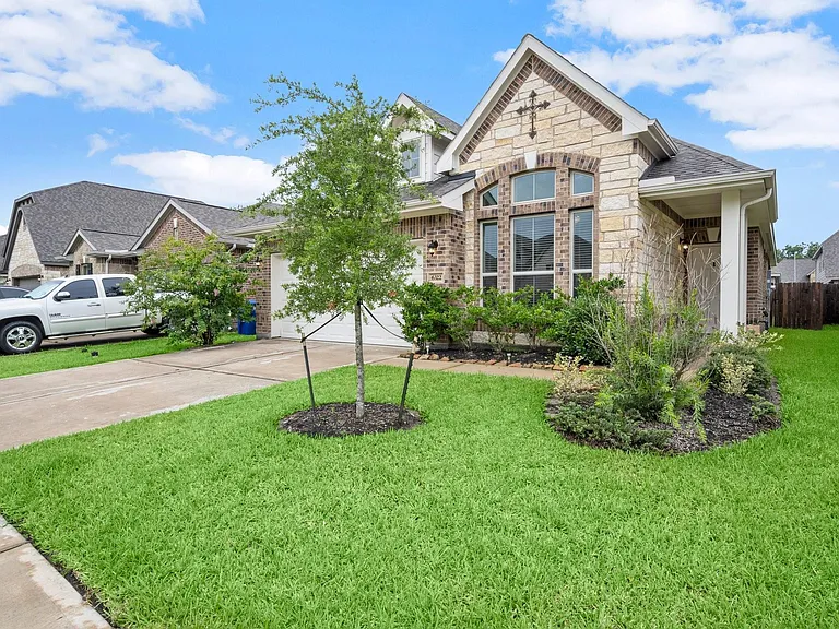 6322 Lemon Balm Ln — Photo 3