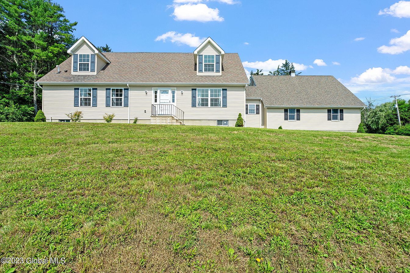 1st image of 331 Wolf Hill Road