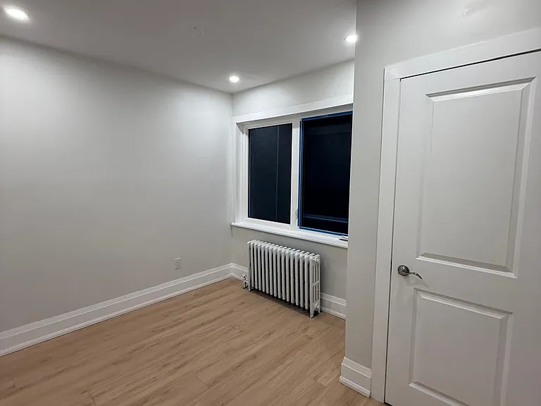 380 Clinton St #MAIN FLR — Photo 6