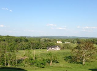 18600 Humphery Ln, Purcellville, VA 20132