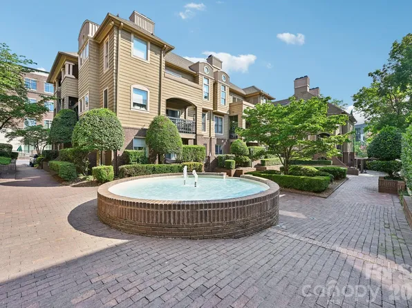 1109 E Morehead St APT 16, Charlotte, NC 28204