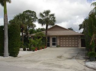 809 93rd Ave N, Naples, FL 34108