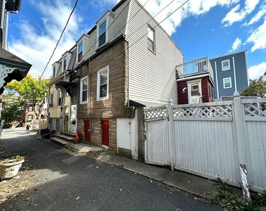 6 Eight Noble Ct, Boston, MA, 02128