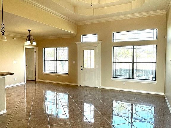 3rd image of 3266 Calle Argentina