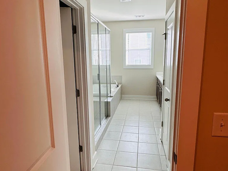 1247 Winterhaven Dr #1247 — Photo 16