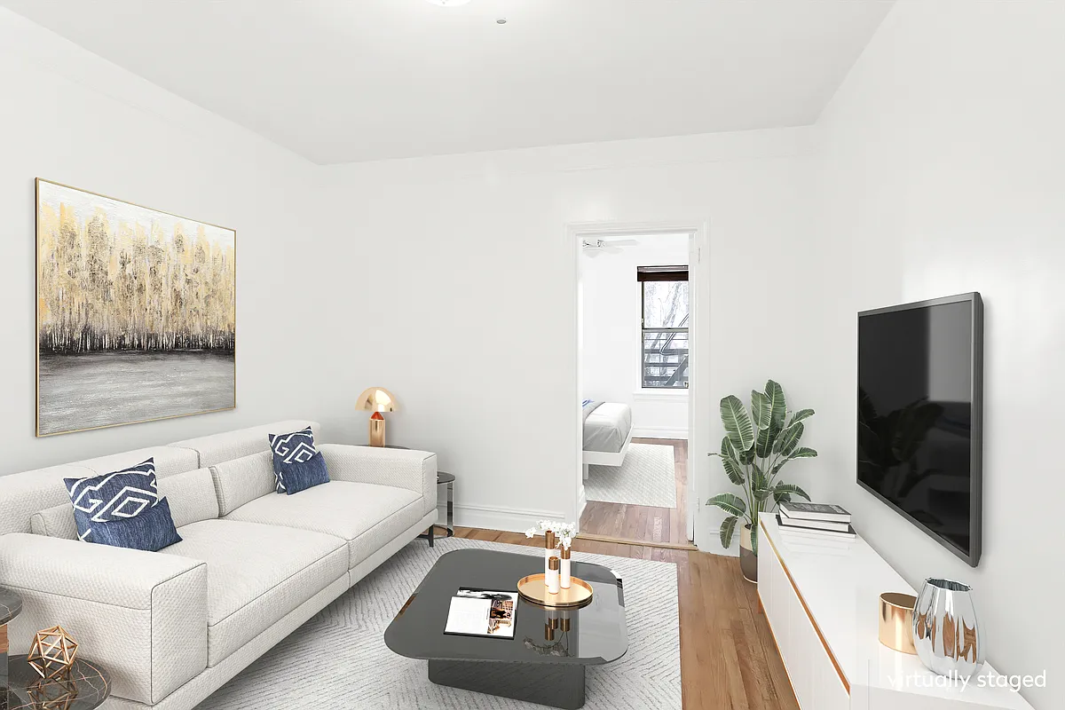 326 E 73rd St APT 2A photo 1