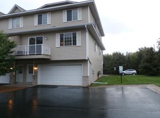 1555 County Road D E UNIT G, Maplewood, MN 55109