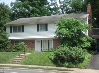 5400 Little Falls Rd, Arlington, VA 22207