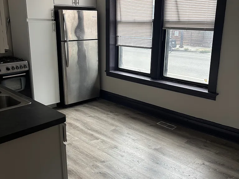 2250 W Armitage Ave #1E — Photo 17