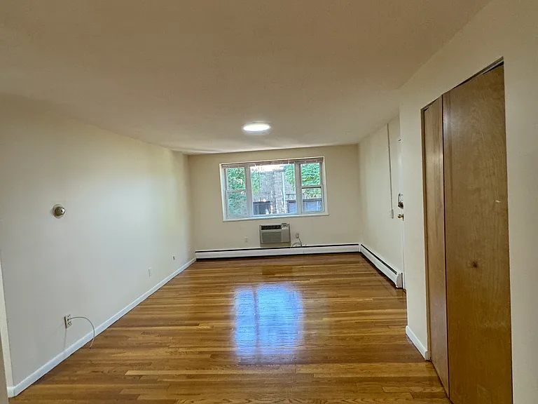 232 Babcock St — Photo 4